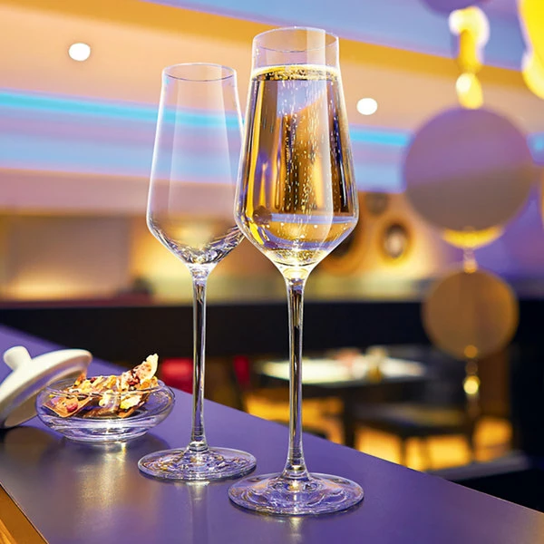 Chef & Sommelier J8907 Reveal' Up 8 Oz. Customizable Soft Flute Glass By Arc Cardinal - 24/Case 3 Chef & Sommelier J8907 Reveal' Up 8 Oz. Customizable Soft Flute Glass By Arc Cardinal - 24/Case - Image 3